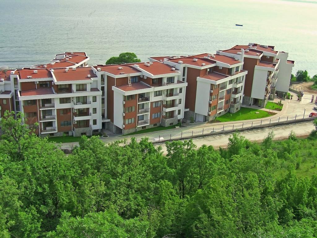 Gt Messambria Fort Beach Apartments Sveti Vlas Exterior foto